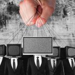 Fürsorge oder Message-Control - peshkov - Adobe Stock