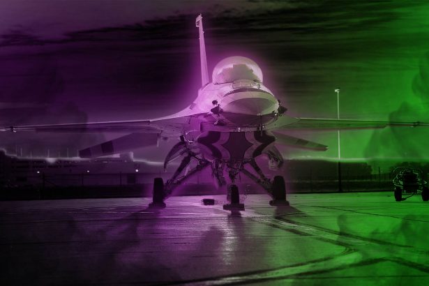 F-16 Thunderbird - Military Material - Pixabay