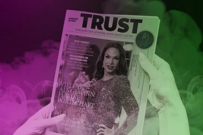 Gewerbliche Dienstleister Branchenblatt TRUST mit Dragqueen Tamara Mascara und Fachruppenobfrau Heidi Blaschek.
