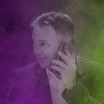 Andreas Babler mit Handy - SEPA Media - Martin Juen - FoB