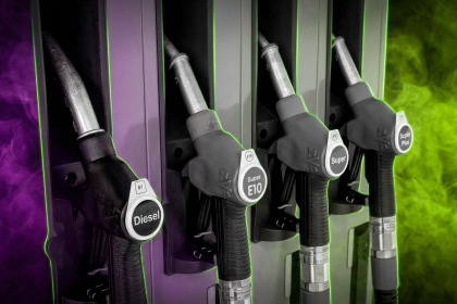 Sujetbild Tankstelle Zapfsäule - Alexander Fox PlaNet Fox - Pixabay - Runway FoB AI